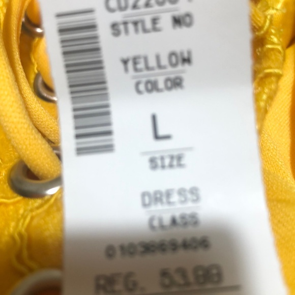 Yellow Dress - Picture 4 of 8